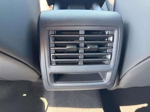 New 2025 Volkswagen GTI SE image 7