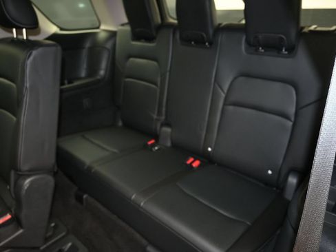 Used 2023 Nissan Pathfinder SL w/ Lighting Package (N92) AWD/4WD image 24