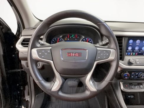 Used 2023 GMC Acadia SLE w/ Driver Convenience Package FWD image 10