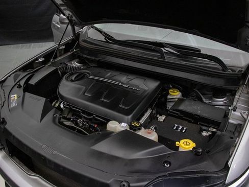 Used 2021 Jeep Cherokee Latitude Lux w/ Sun & Sound Group image 26