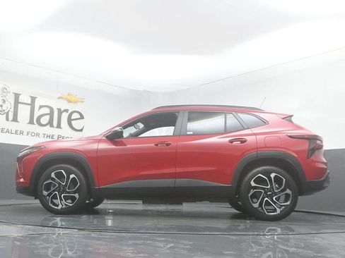 New 2026 Chevrolet Trax RS w/ Driver Confidence Package FWD image 32
