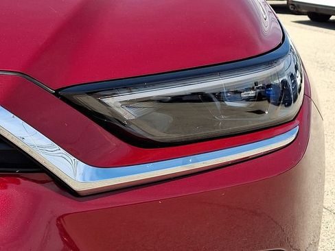 Used 2025 Toyota Grand Highlander AWD image 9