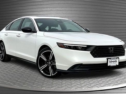 Used 2023 Honda Accord Sport image 3