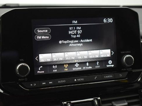 Certified 2025 Nissan Pathfinder SV FWD image 18