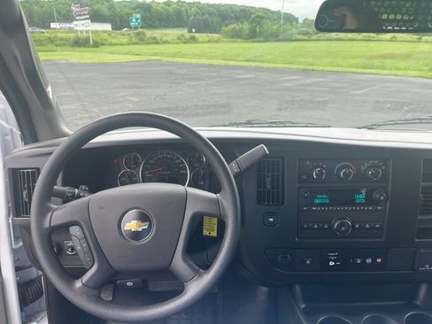 Used 2025 Chevrolet Express 2500 w/ Driver Convenience Package RWD image 14