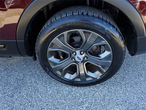 Used 2018 Ford Explorer Sport w/ Equipment Group 401A image 8