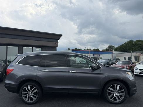 Used 2016 Honda Pilot Touring image 5