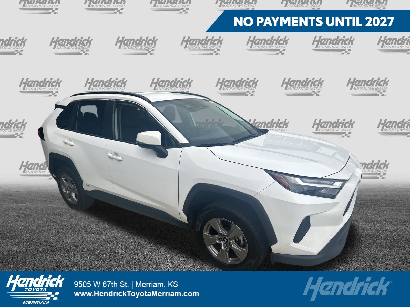 Used 2025 Toyota RAV4 XLE AWD/4WD image 1