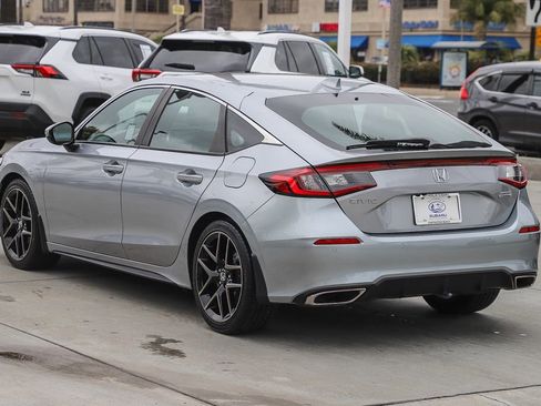 Used 2022 Honda Civic Sport Touring image 3