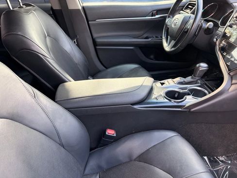 Used 2020 Toyota Camry XSE AWD/4WD image 12