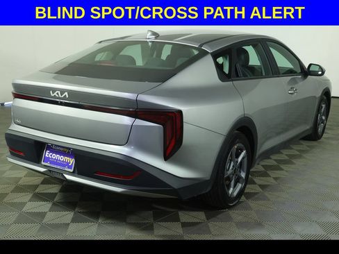 Used 2025 Kia K4 FWD image 6
