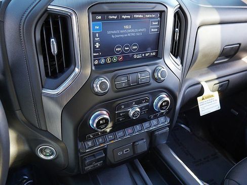 Used 2023 GMC Sierra 3500 Denali w/ Denali Ultimate Package image 37