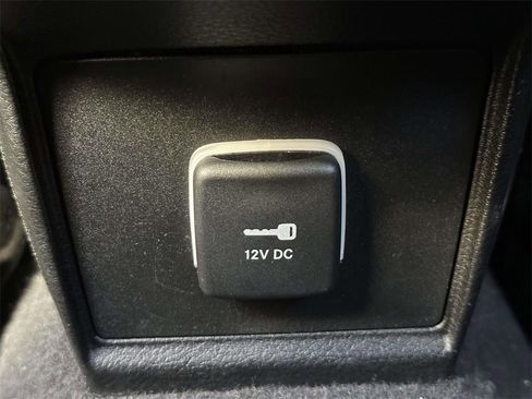 Used 2022 Jeep Compass Limited image 15