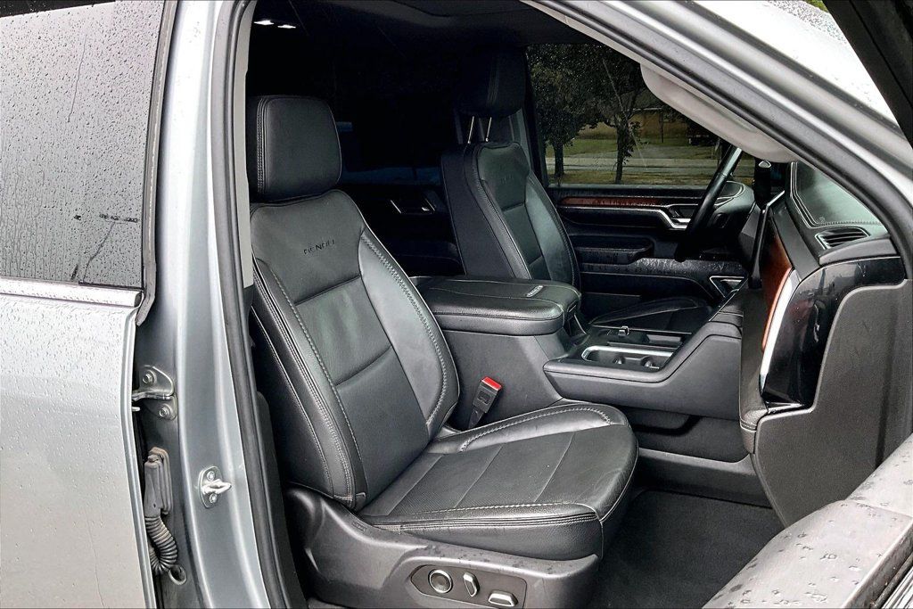 Used 2024 GMC Sierra 2500 Denali w/ Denali Reserve Package AWD/4WD image 7
