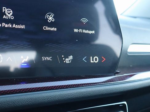 New 2026 Chevrolet Traverse Z71 w/ Enhanced Driving Package image 16