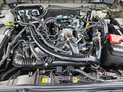 Used 2025 Ford Bronco Outer Banks AWD/4WD image 23