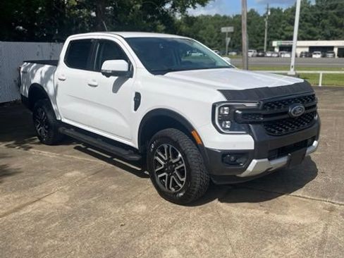Used 2025 Ford Ranger Lariat w/ Trailer Tow Package RWD image 8
