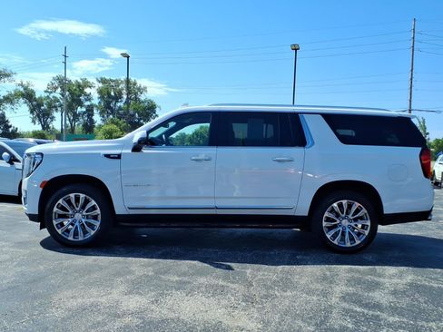 Used 2023 GMC Yukon XL Denali w/ LPO, Floor Liner Package AWD/4WD image 22