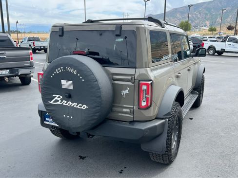 Used 2025 Ford Bronco Outer Banks w/ Sasquatch Package AWD/4WD image 8