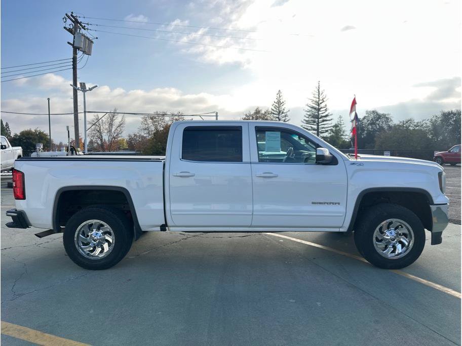 Used 2016 GMC Sierra 1500 SLE w/ SLE Value Package AWD/4WD image 6