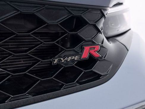 Used 2023 Honda Civic Type R image 3