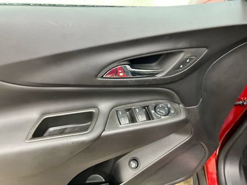 Used 2024 Chevrolet Equinox LT FWD image 21