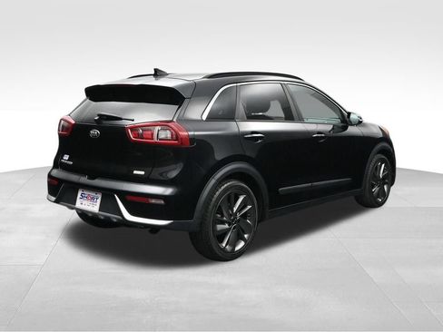 Used 2017 Kia Niro FWD image 5
