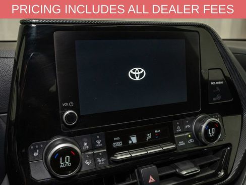Used 2024 Toyota Highlander XSE AWD/4WD image 15