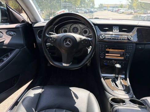 Used 2011 Mercedes-Benz CLS 550 image 30