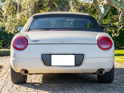 Used 2002 Ford Thunderbird Deluxe image 17