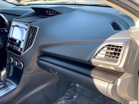 Used 2023 Subaru Crosstrek 2.0i Premium image 38