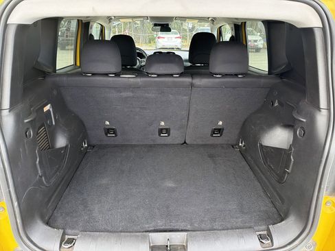 Used 2023 Jeep Renegade Latitude AWD/4WD image 22