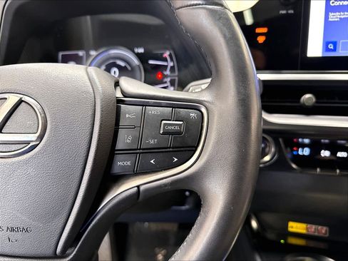 Used 2024 Lexus UX 250h FWD image 15