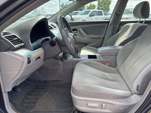 Used 2009 Toyota Camry FWD image 22