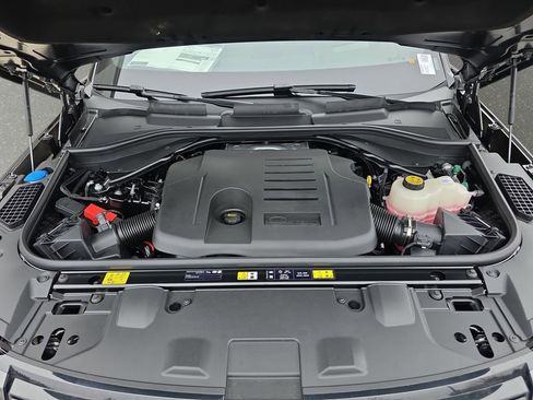 New 2026 Land Rover Range Rover SE AWD/4WD image 32