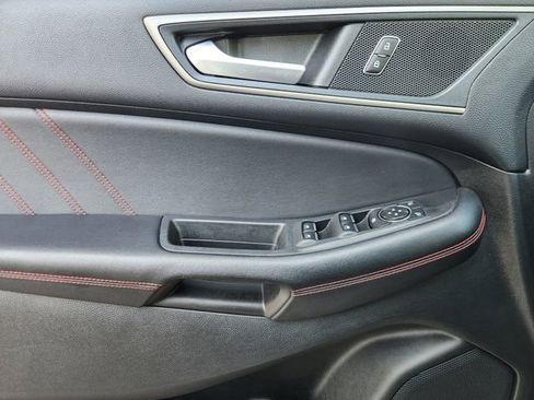 Used 2022 Ford Edge ST-Line image 19
