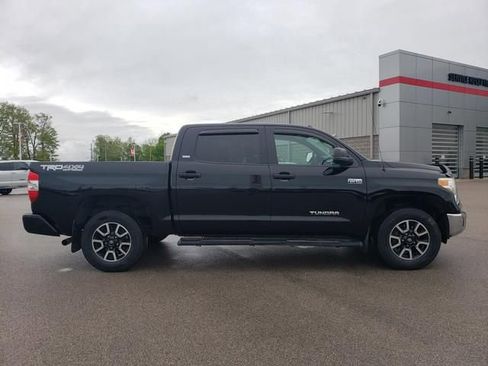 Used 2016 Toyota Tundra SR5 w/ TRD Off Road Package AWD/4WD image 4