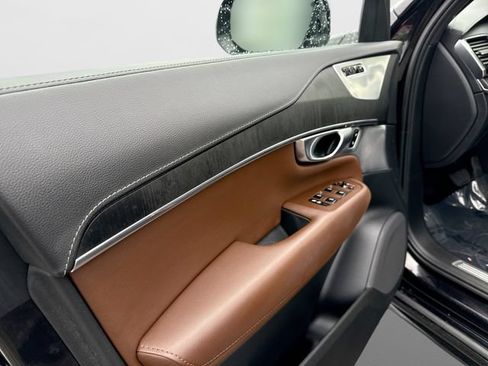 Certified 2023 Volvo XC90 B6 Ultimate w/ Protection Package AWD/4WD image 18
