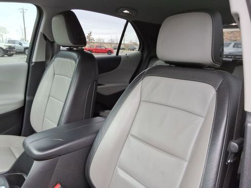 Used 2019 Chevrolet Equinox Premier image 23