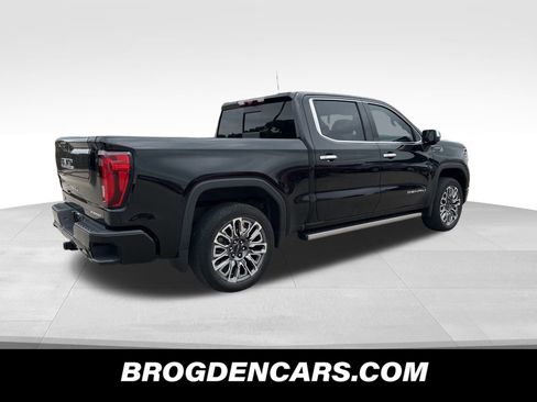 Used 2024 GMC Sierra 1500 Denali Ultimate image 3