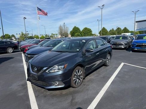 Used 2016 Nissan Sentra SL FWD image 2