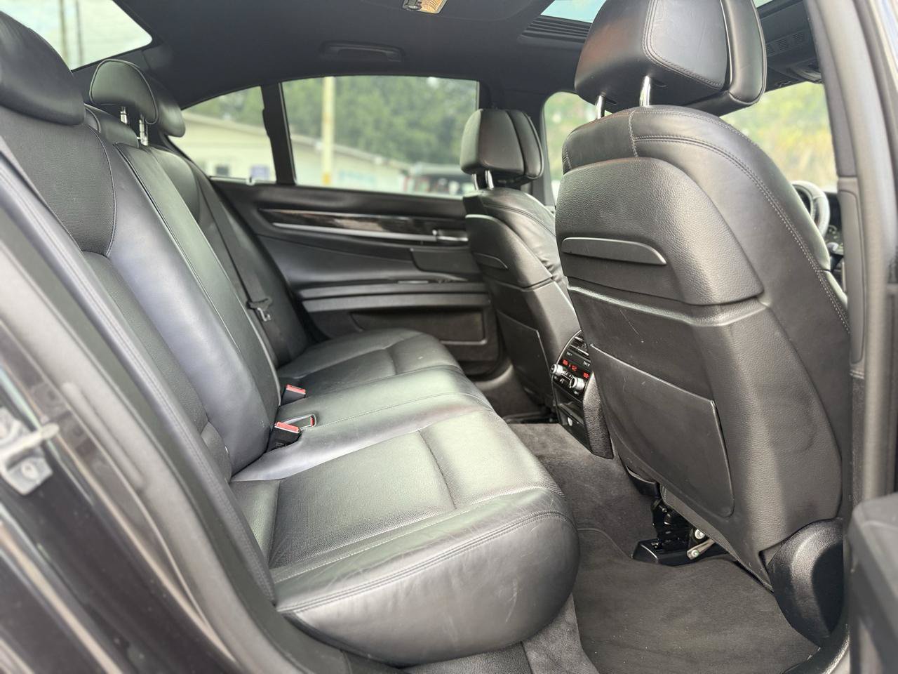 Used 2015 BMW 740i RWD image 15