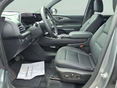 Used 2026 Chevrolet Traverse LT AWD/4WD image 19