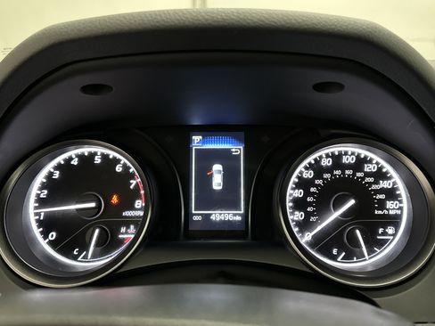 Used 2024 Toyota Camry SE image 21