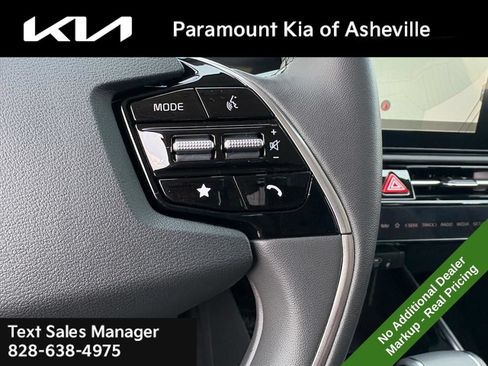 New 2026 Kia Niro EX FWD image 13