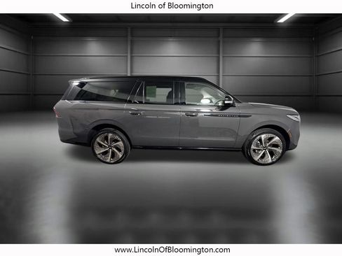 Certified 2025 Lincoln Navigator L Black Label w/ Black Label Special Edition AWD/4WD image 8