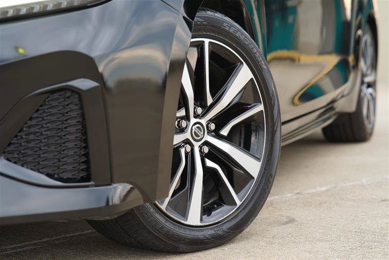 Used 2021 Nissan Maxima 3.5 SV w/ Floor Mat Group FWD image 15