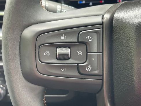 Used 2024 GMC Yukon AT4 image 8