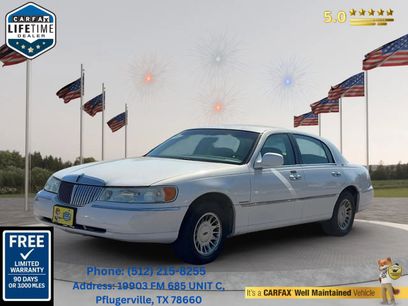 Used 2001 Lincoln Town Car Cartier