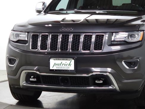 Used 2015 Jeep Grand Cherokee Overland w/ Advanced Technology Group AWD/4WD image 3
